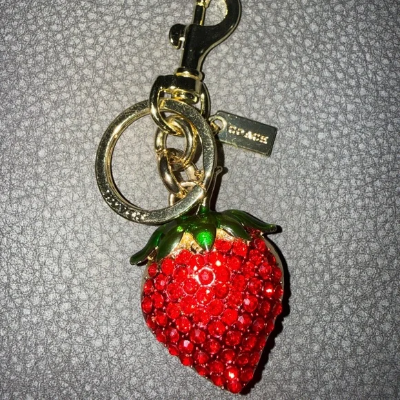 Strawberry Key Holder with Red Crystals - Picture 4 of 4